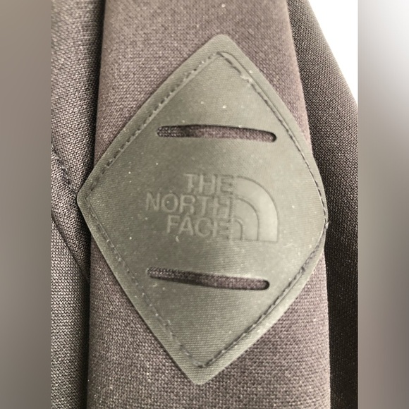 The North Face Takeback Black Track Jacket Big Kids - Picture 12 of 12